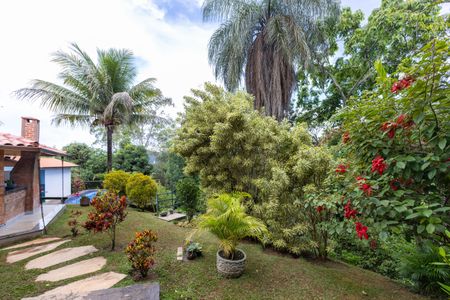 Casa à venda com 220m², 4 quartos e 6 vagasJardim