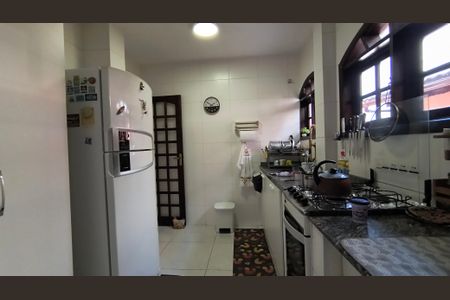 Casa de condomínio à venda com 168m², 3 quartos e 2 vagas Casa de condomínio à venda com 168m², 3 quartos e 2 vagasCozinha