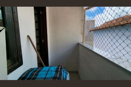 Casa de condomínio à venda com 168m², 3 quartos e 2 vagas Casa de condomínio à venda com 168m², 3 quartos e 2 vagasVaranda do Quarto 1