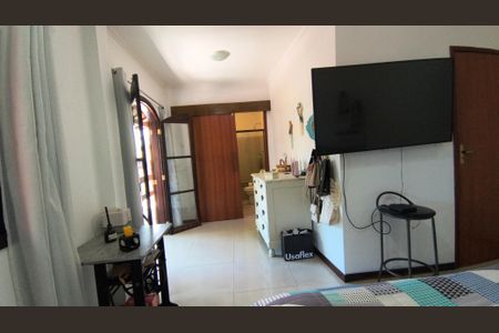 Casa de condomínio à venda com 168m², 3 quartos e 2 vagas Casa de condomínio à venda com 168m², 3 quartos e 2 vagasSuíte