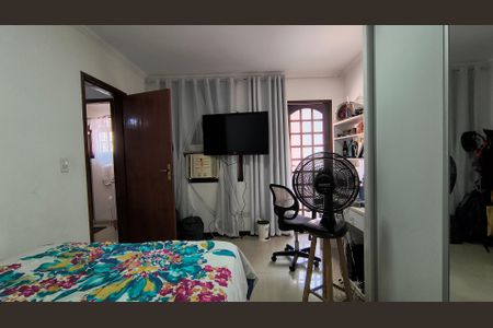 Casa de condomínio à venda com 168m², 3 quartos e 2 vagas Casa de condomínio à venda com 168m², 3 quartos e 2 vagasQuarto 2