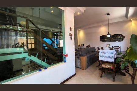 Sala de casa de condomínio à venda com 3 quartos, 168m² em Recreio dos Bandeirantes, Rio de Janeiro