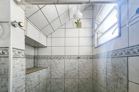 Casa para alugar com 97m², 3 quartos e sem vagaBanheiro 