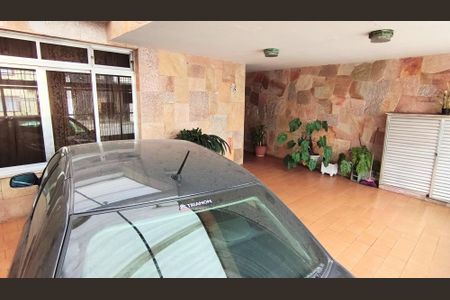 Garagem de casa à venda com 3 quartos, 170m² em Lapa, São Paulo