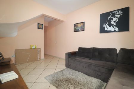 Casa à venda com 148m², 3 quartos e 2 vagasSala