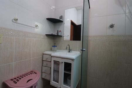 Casa à venda com 148m², 3 quartos e 2 vagasBanheiro 2