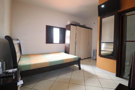 Casa à venda com 148m², 3 quartos e 2 vagasQuarto 1 suíte