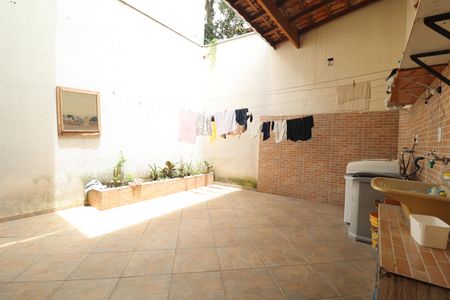 Casa à venda com 148m², 3 quartos e 2 vagasÁrea de Serviço