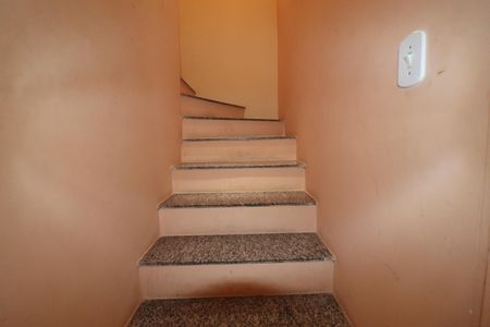 Escada de casa à venda com 3 quartos, 148m² em Vila Camilópolis, Santo André