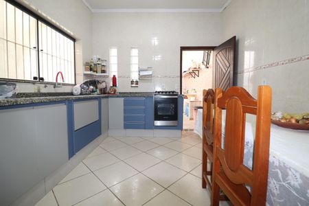 Casa à venda com 148m², 3 quartos e 2 vagasCozinha