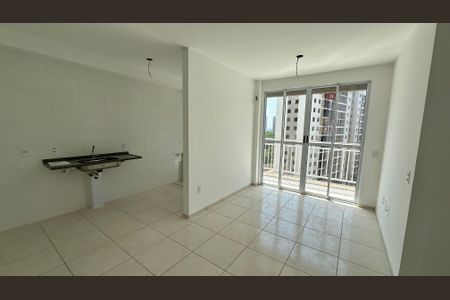 Sala de apartamento à venda com 2 quartos, 54m² em Barra Olímpica, Rio de Janeiro