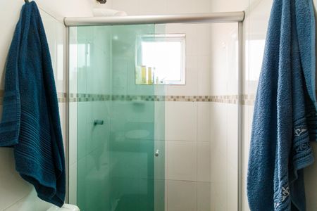 Casa à venda com 142m², 2 quartos e 2 vagasBanheiro da Suíte 2