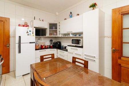 Casa à venda com 142m², 2 quartos e 2 vagasCozinha