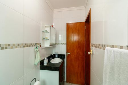 Casa à venda com 142m², 2 quartos e 2 vagasBanheiro da Suíte