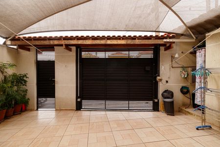 Casa à venda com 142m², 2 quartos e 2 vagasGaragem