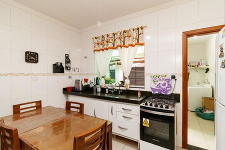 Casa à venda com 142m², 2 quartos e 2 vagasCozinha