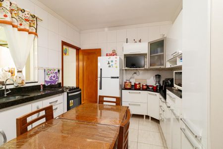 Casa à venda com 142m², 2 quartos e 2 vagasCozinha