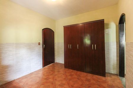 Casa para alugar com 180m², 6 quartos e 3 vagas Casa para alugar com 180m², 6 quartos e 3 vagasQuarto 1 Casa 2