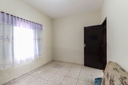 Casa para alugar com 180m², 6 quartos e 3 vagas Casa para alugar com 180m², 6 quartos e 3 vagasQuarto 2 Casa 1