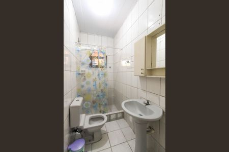 Casa para alugar com 180m², 6 quartos e 3 vagas Casa para alugar com 180m², 6 quartos e 3 vagasBanheiro Social Casa 2