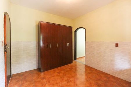 Casa para alugar com 180m², 6 quartos e 3 vagas Casa para alugar com 180m², 6 quartos e 3 vagasQuarto 1 Casa 2