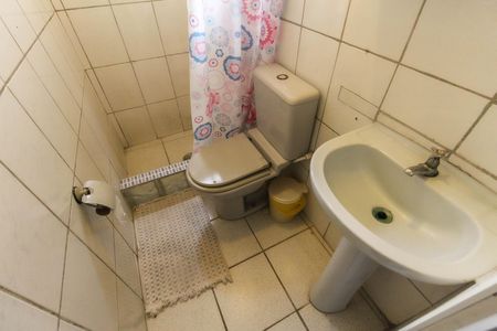 Casa para alugar com 180m², 6 quartos e 3 vagas Casa para alugar com 180m², 6 quartos e 3 vagasBanheiro da Suíte Casa 2