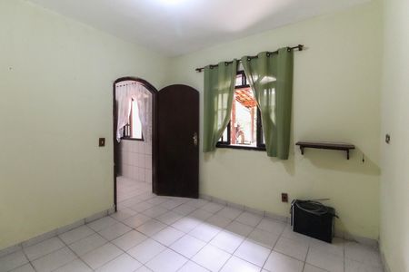 Casa para alugar com 180m², 6 quartos e 3 vagas Casa para alugar com 180m², 6 quartos e 3 vagasQuarto de Serviço Casa 2