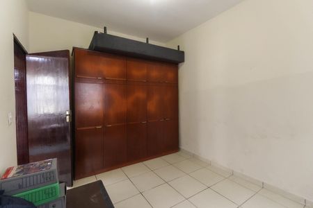 Casa para alugar com 180m², 6 quartos e 3 vagas Casa para alugar com 180m², 6 quartos e 3 vagasQuarto 1 Casa 1
