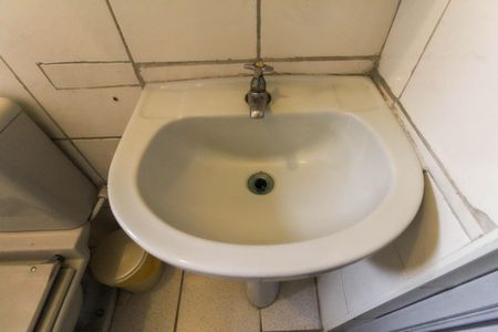 Casa para alugar com 180m², 6 quartos e 3 vagas Casa para alugar com 180m², 6 quartos e 3 vagasBanheiro da Suíte Casa 2