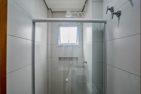 Banheiro de kitnet/studio para alugar com 1 quarto, 17m² em Vila Sao Pedro, Santo André