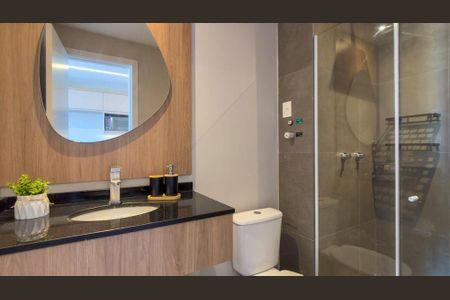 Banheiro de kitnet/studio para alugar com 1 quarto, 27m² em Cidade Baixa, Porto Alegre