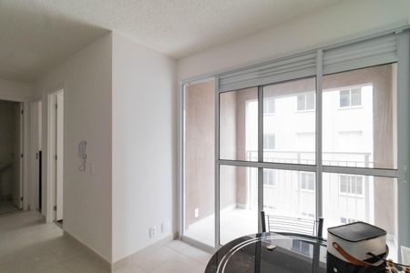 Sala de apartamento à venda com 2 quartos, 32m² em Parque Industrial Tomas Edson, São Paulo