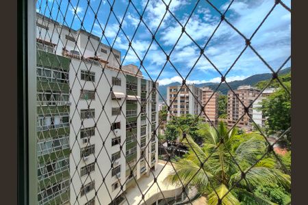 Vista da Sala de apartamento para alugar com 2 quartos, 80m² em Grajaú, Rio de Janeiro