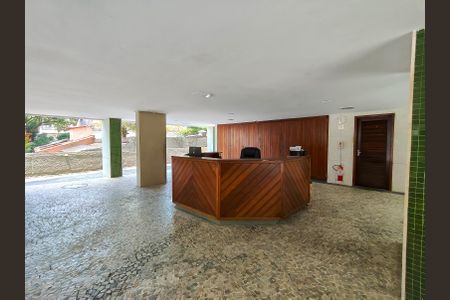 Apartamento para alugar com 80m², 2 quartos e 1 vagaFachada e portaria