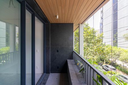 Varanda de kitnet/studio à venda com 1 quarto, 37m² em Itaim Bibi, São Paulo