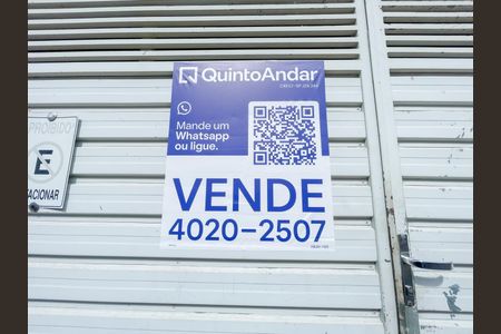 Casa à venda com 96m², 8 quartos e 2 vagas Casa à venda com 96m², 8 quartos e 2 vagasPlaca