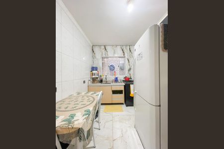 Casa à venda com 96m², 8 quartos e 2 vagas Casa à venda com 96m², 8 quartos e 2 vagasCozinha