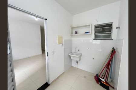 Casa para alugar com 60m², 2 quartos e 1 vagaÁrea de Serviço