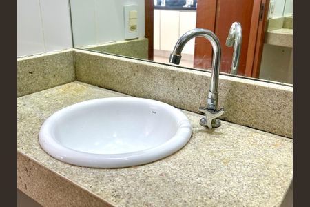 Casa para alugar com 60m², 2 quartos e 1 vagaBanheiro 