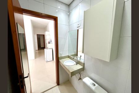 Banheiro  de casa para alugar com 2 quartos, 60m² em Jardim Arapongas, Guarulhos