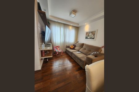 Apartamento para alugar com 62m², 2 quartos e 1 vagaSala