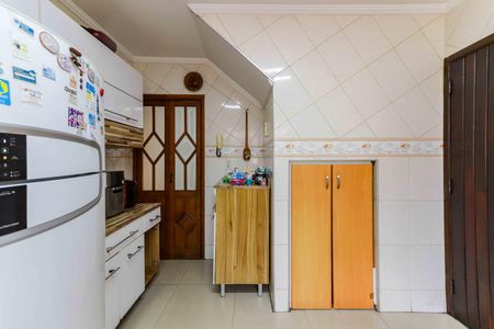 Casa à venda com 140m², 3 quartos e 2 vagas Casa à venda com 140m², 3 quartos e 2 vagasCozinha