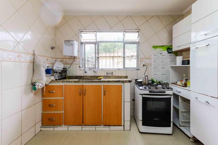 Casa à venda com 140m², 3 quartos e 2 vagas Casa à venda com 140m², 3 quartos e 2 vagasCozinha