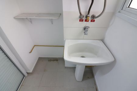 Apartamento para alugar com 69m², 3 quartos e 1 vagaÁrea de Serviço