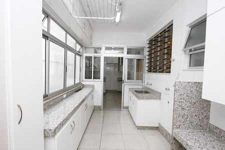 Apartamento à venda com 115m², 3 quartos e 1 vagaÁrea de Serviço
