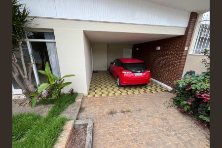 Casa à venda com 150m², 3 quartos e 2 vagas Casa à venda com 150m², 3 quartos e 2 vagasÁrea externa