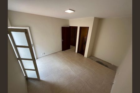 Casa à venda com 150m², 3 quartos e 2 vagas Casa à venda com 150m², 3 quartos e 2 vagasQuarto