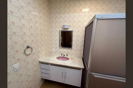 Casa à venda com 150m², 3 quartos e 2 vagas Casa à venda com 150m², 3 quartos e 2 vagasBanheiro