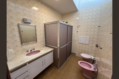 Casa à venda com 150m², 3 quartos e 2 vagas