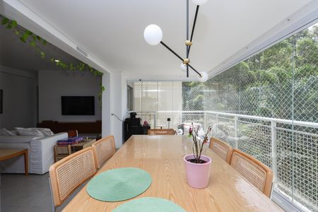 Apartamento à venda com 109m², 3 quartos e 2 vagasVaranda da Sala